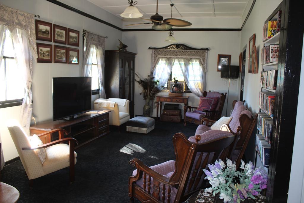 Rosebank Homestead And Farmstay Дэлби Экстерьер фото
